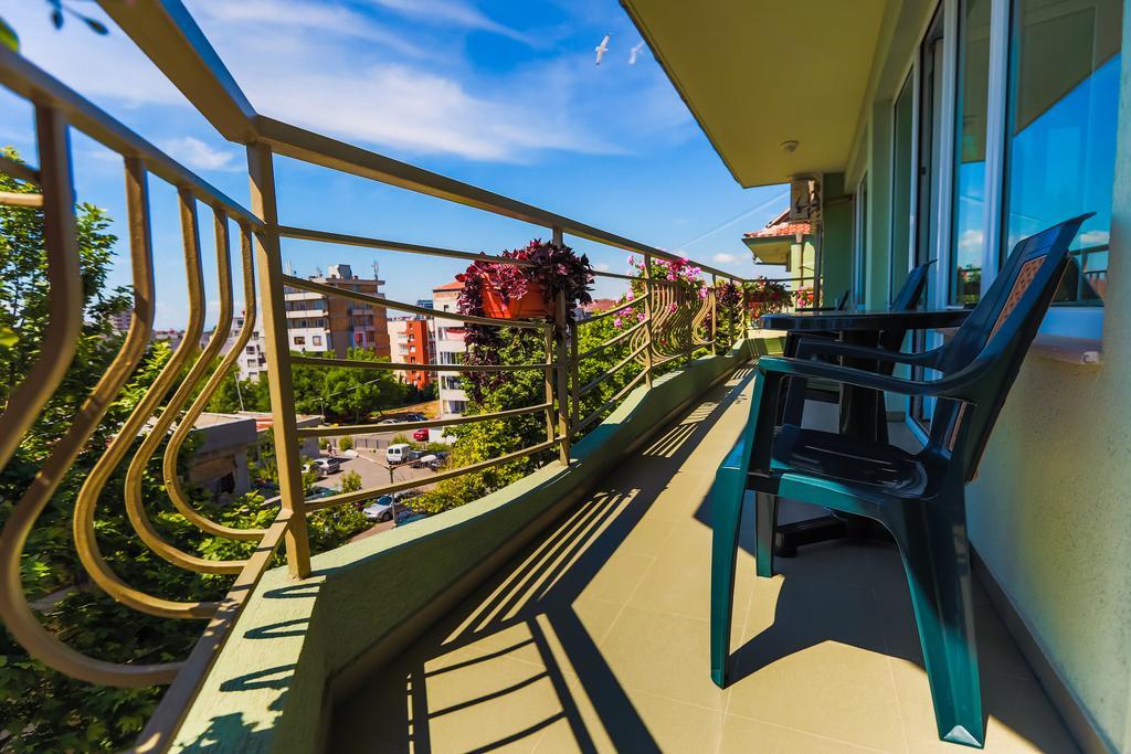 Guest House ,, Ekaterina" Nesebar Esterno foto