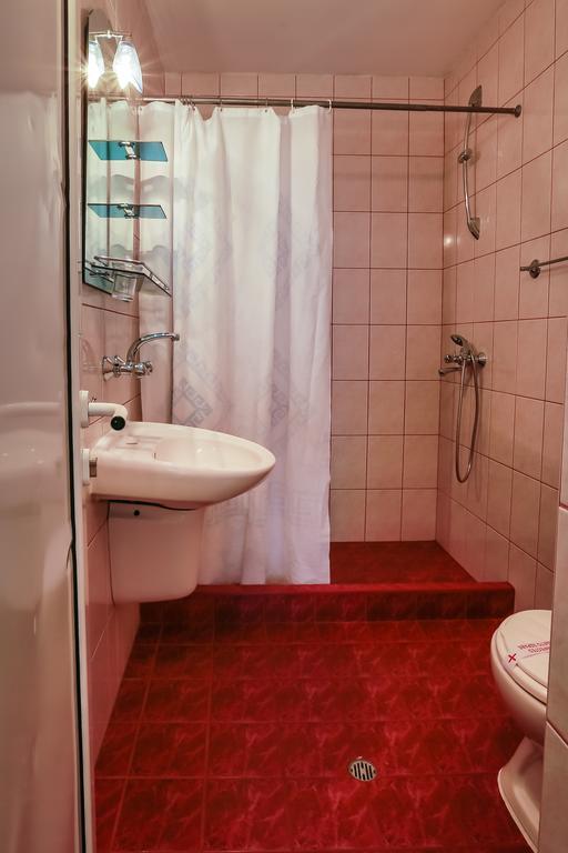 Guest House ,, Ekaterina" Nesebar Esterno foto