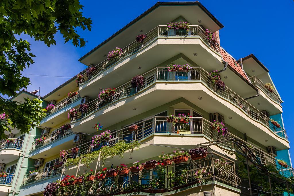 Guest House ,, Ekaterina" Nesebar Esterno foto